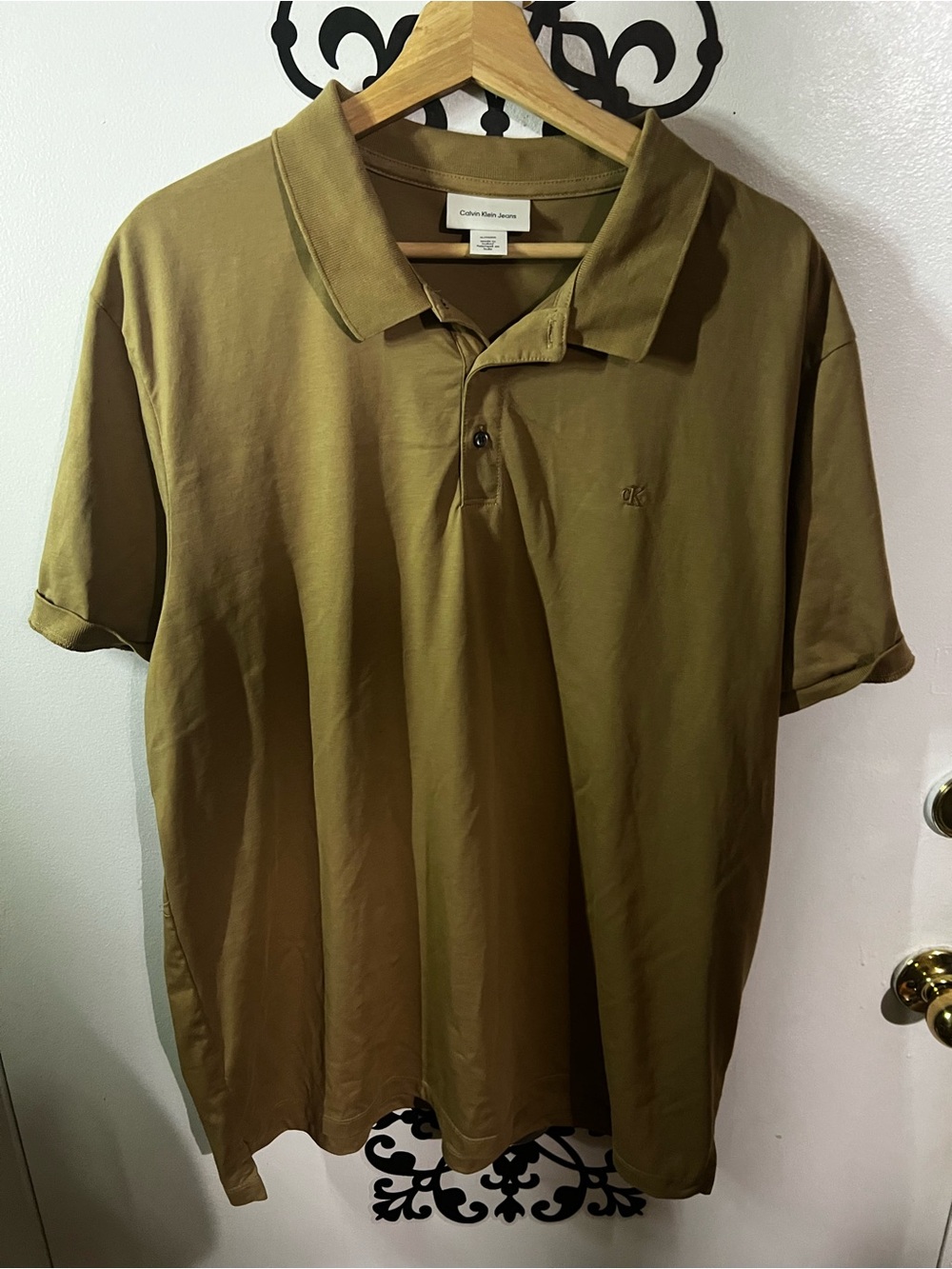 Calvin Klein Jeans Men's Polo Shirt in Brown Size Medium Like New
